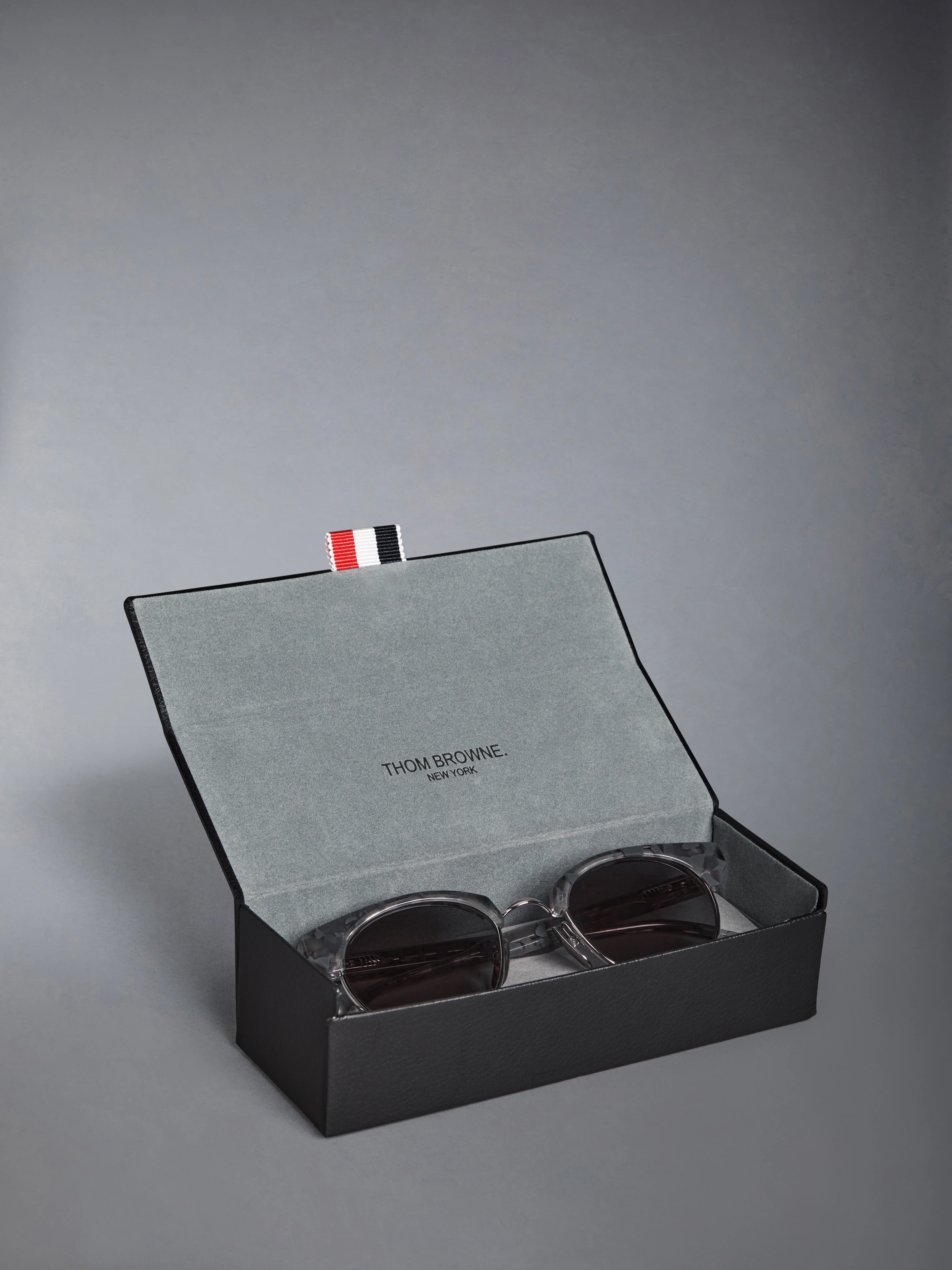 ACETATE AND TITANIUM OVAL SUNGLASSES - Image 8