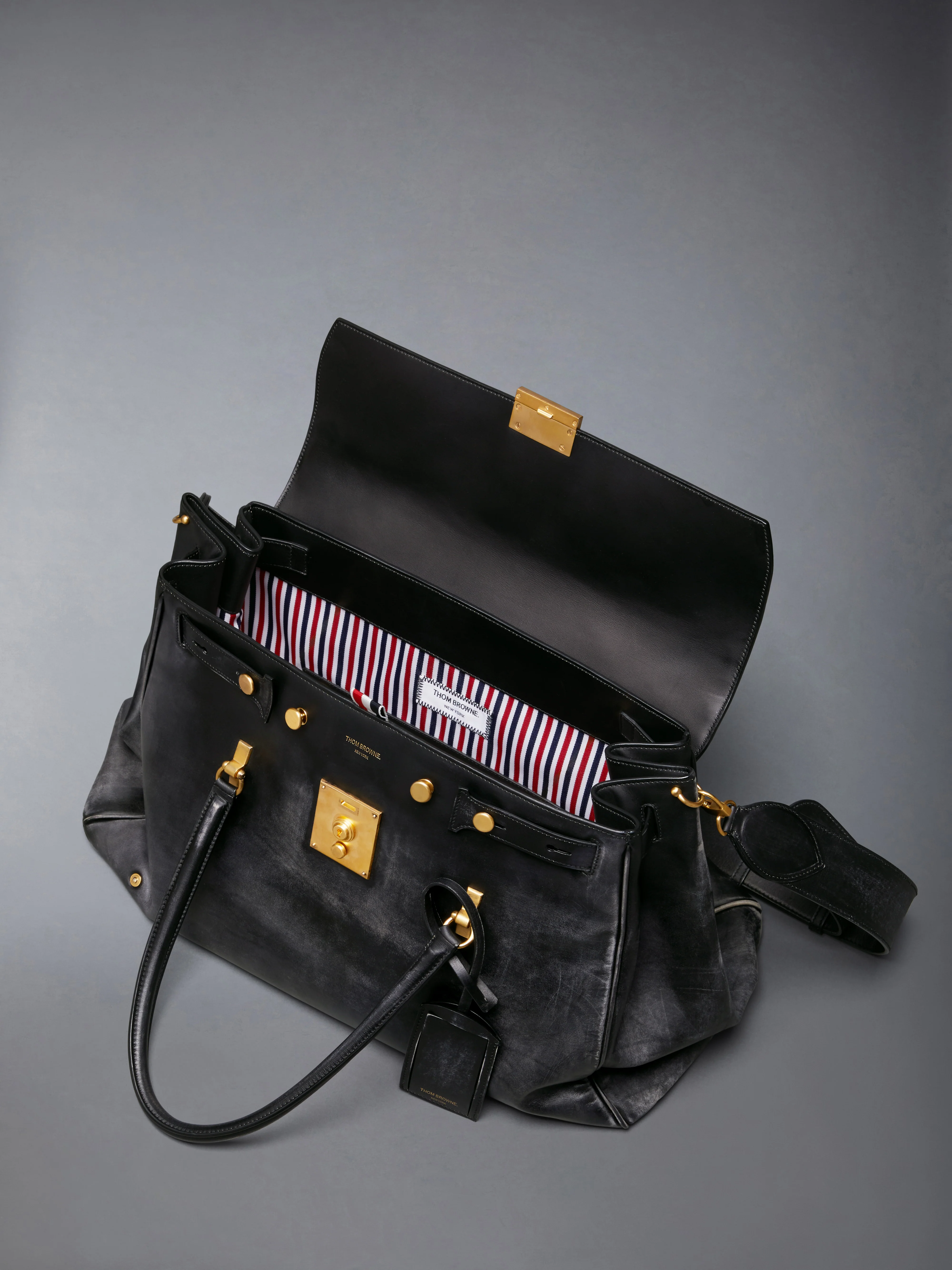 BOLTON WEEKENDER BAG IN DISTRESSED LEATHER - Image 5