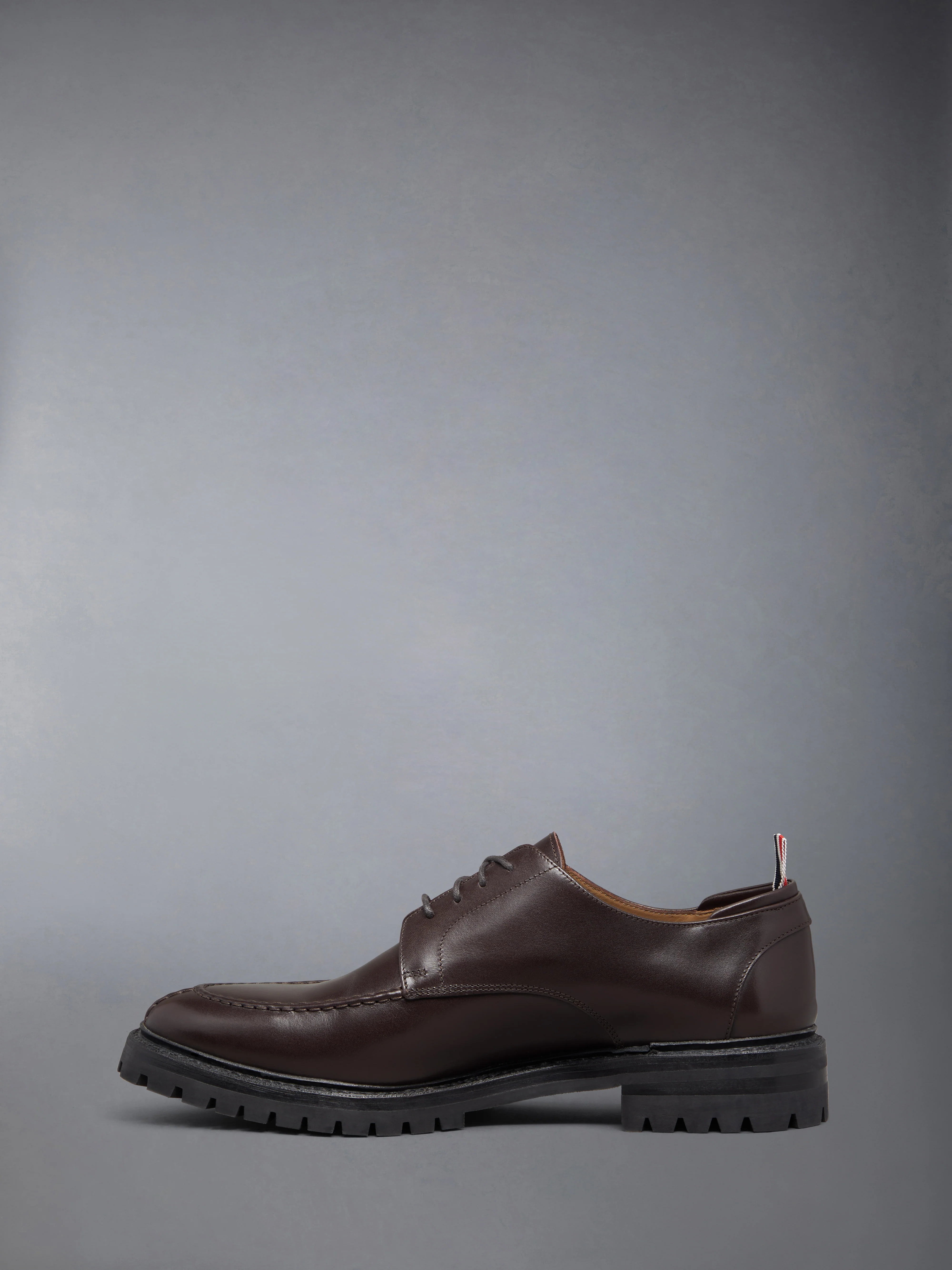 CLASSIC CALF COMMANDO SOLE APRON STITCH DERBY - Image 3