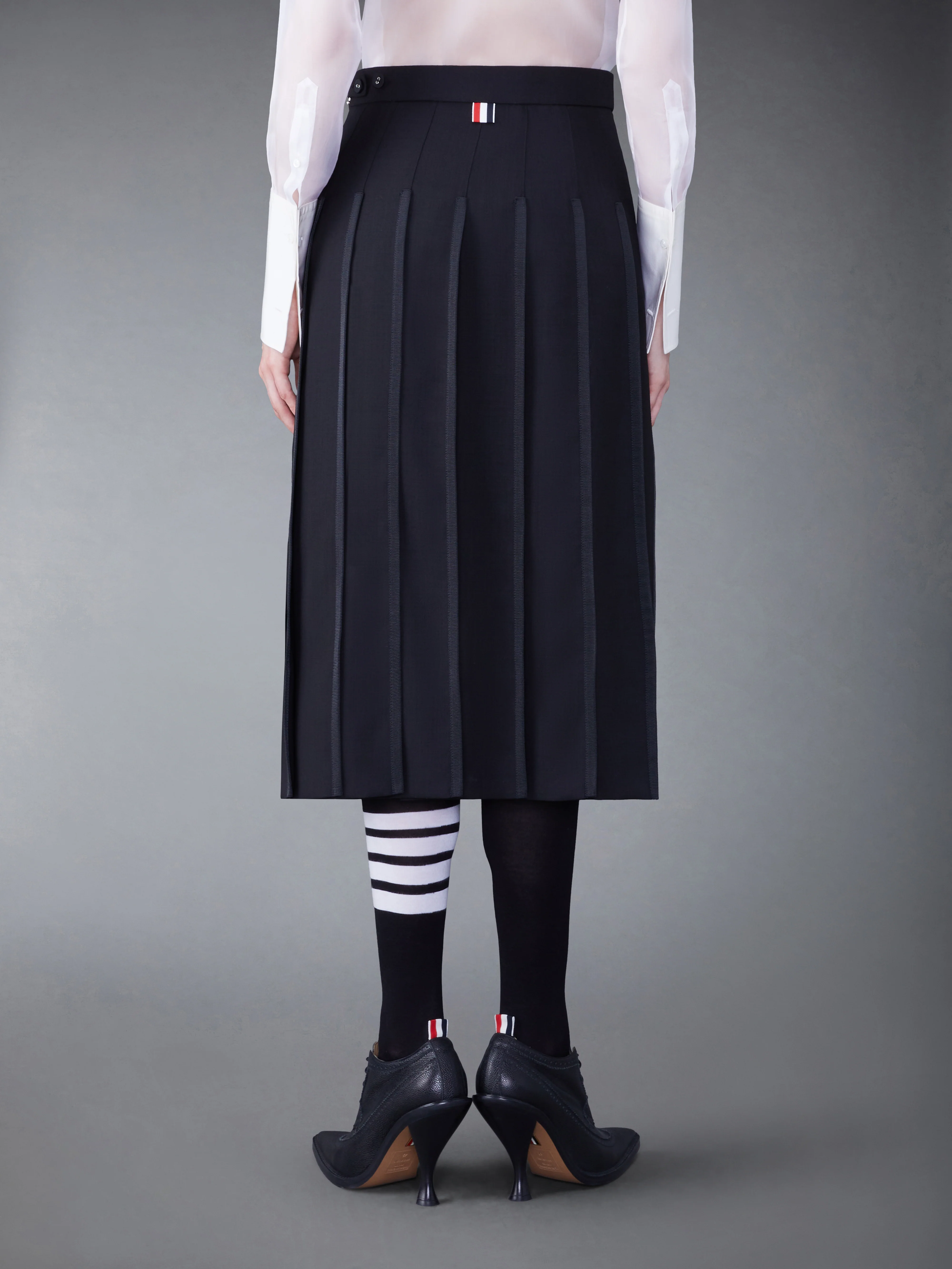 CLASSIC TIPPING PLEATED SKIRT - Image 3