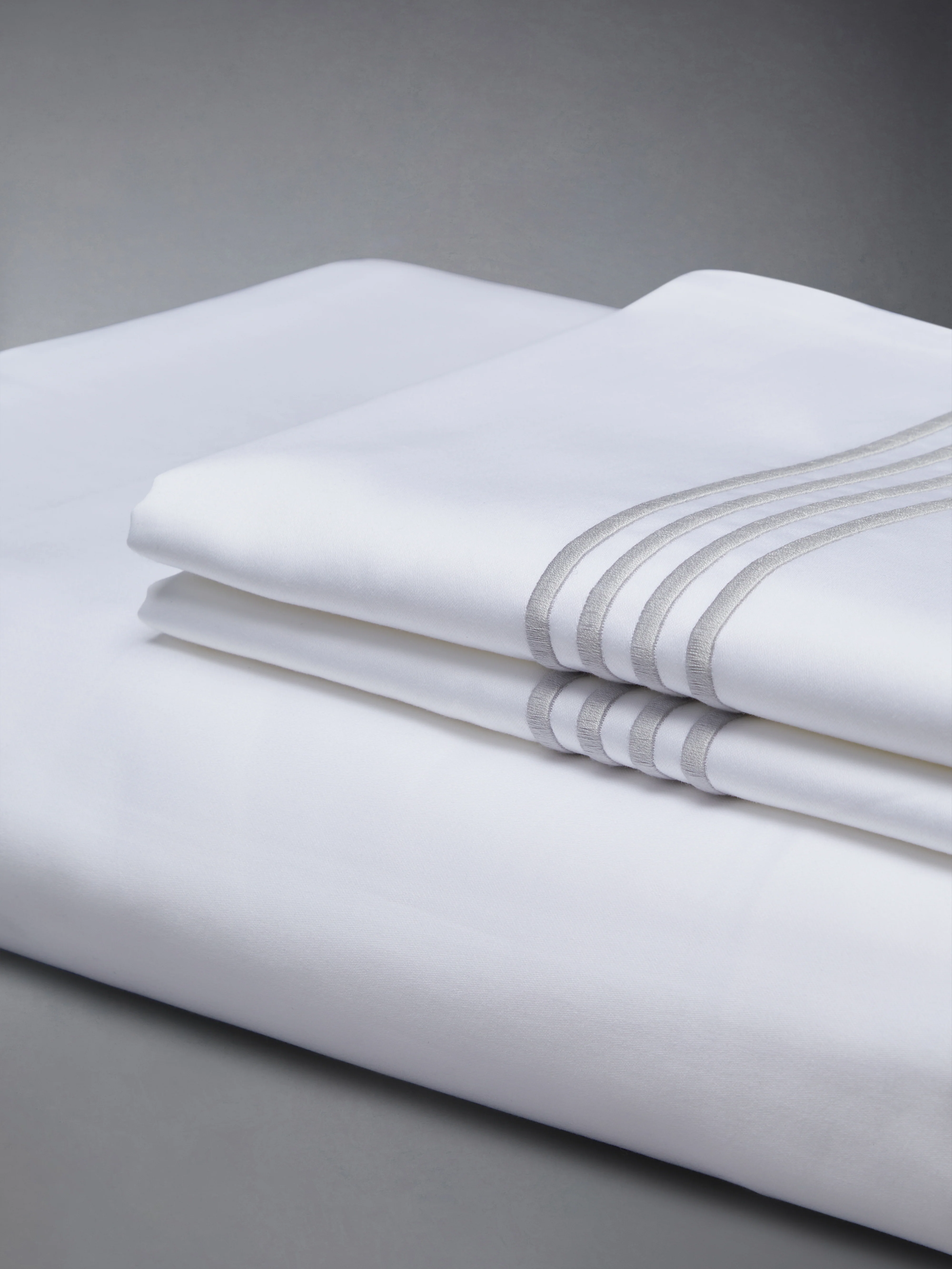 COTTON SATEEN 4-BAR FRETTE DUVET SET (KING-EU/ASIA) - Image 2