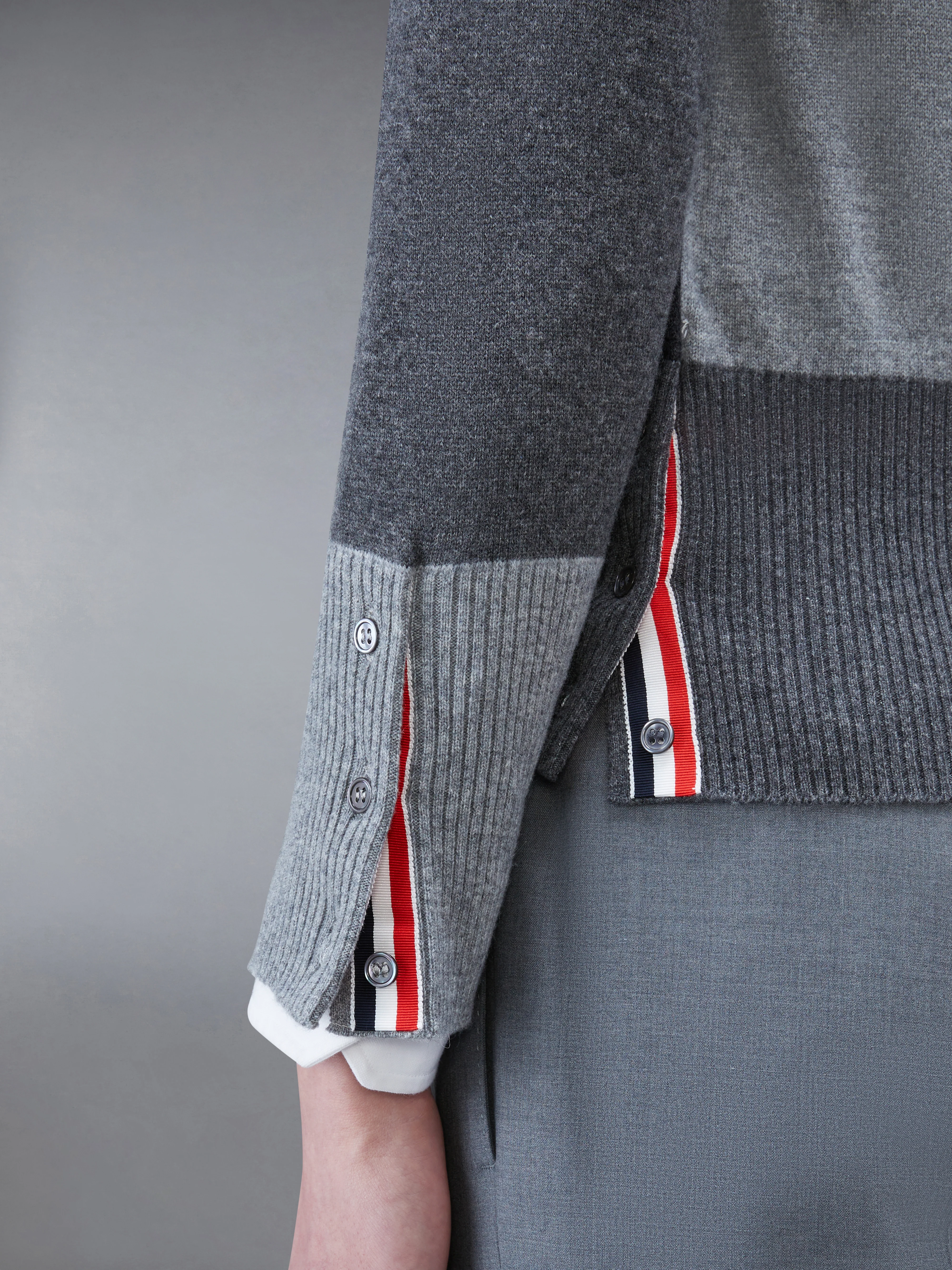 FUNMIX CASHMERE 4-BAR V-neck CARDIGAN - Image 5