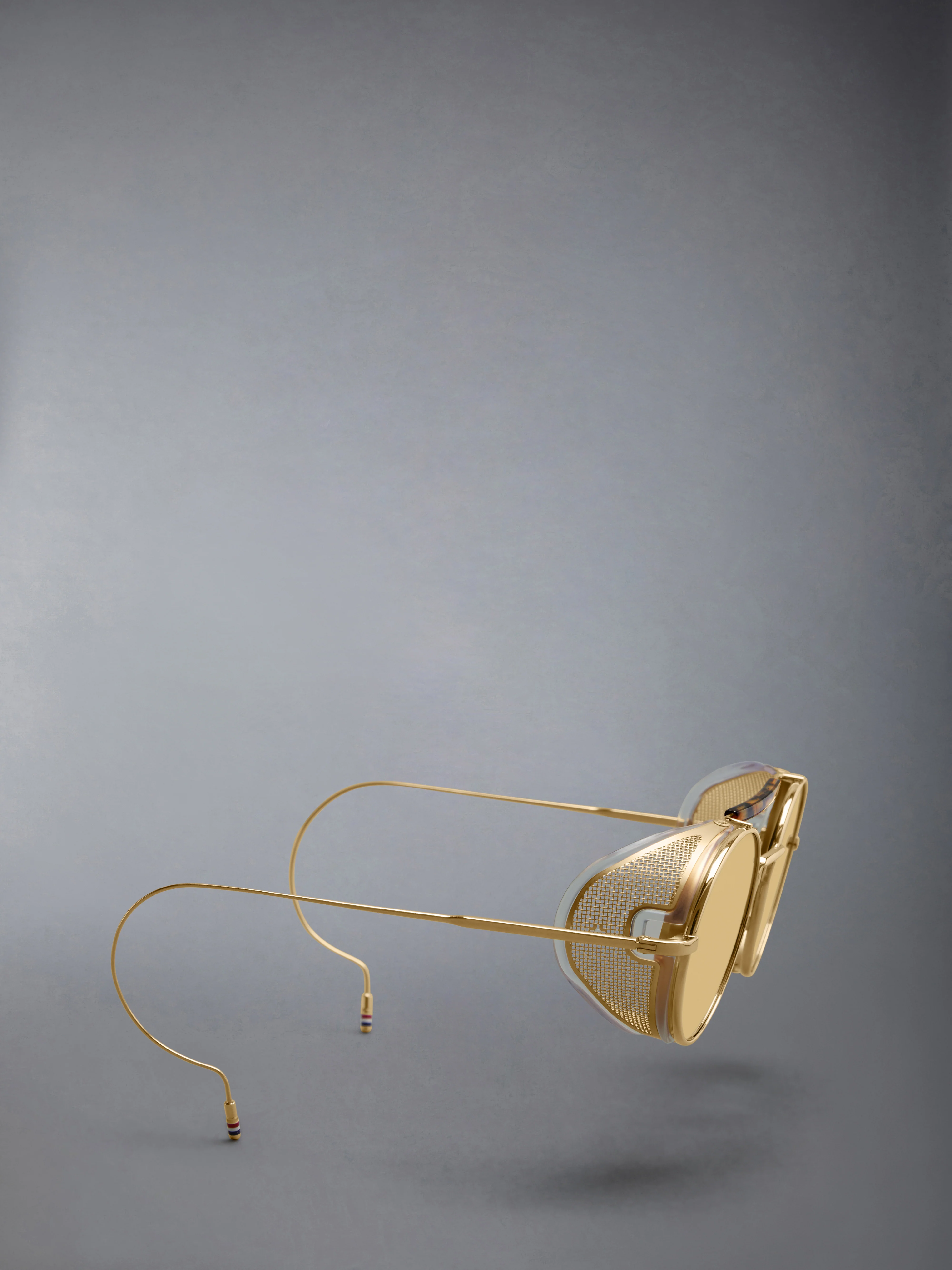 LIMITED EDITION ACETATE AND TITANIUM ROUND SUNGLASSES - Image 4