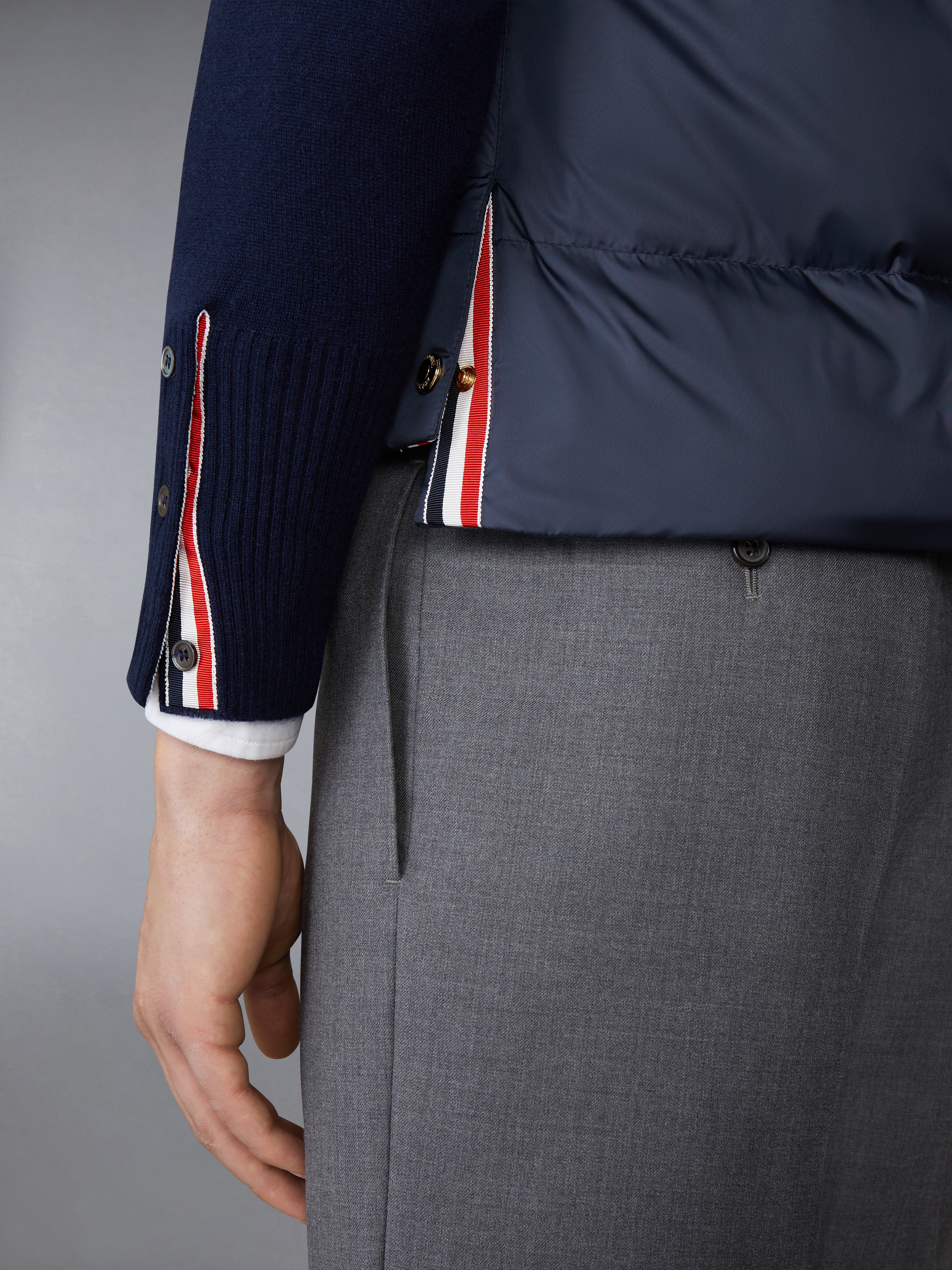 MATTE NYLON 4-BAR DOWN FILL VEST - Image 4