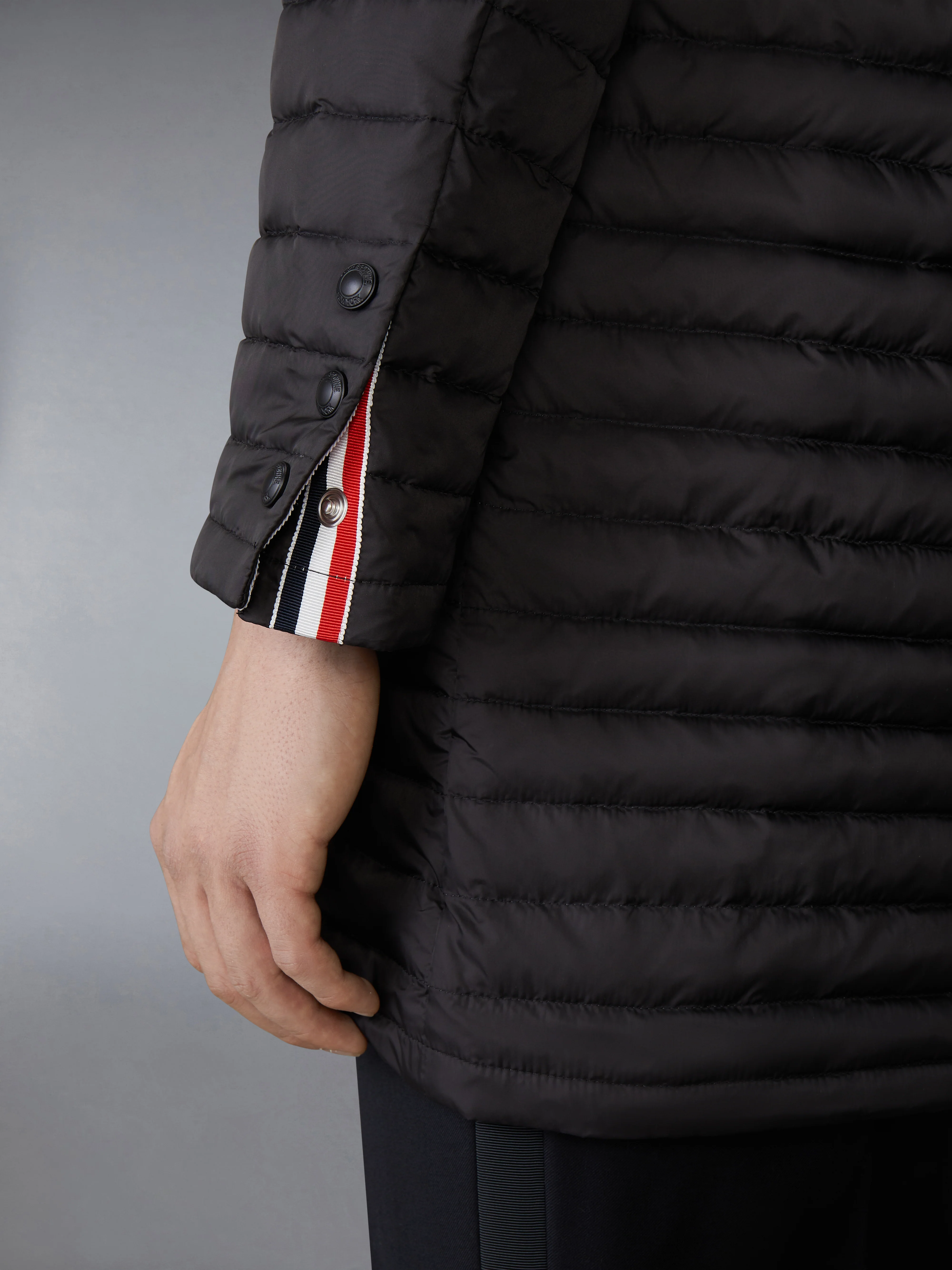 MATTE NYLON 4-BAR QUILTED DOWN FILLED HOODED COAT - Image 8