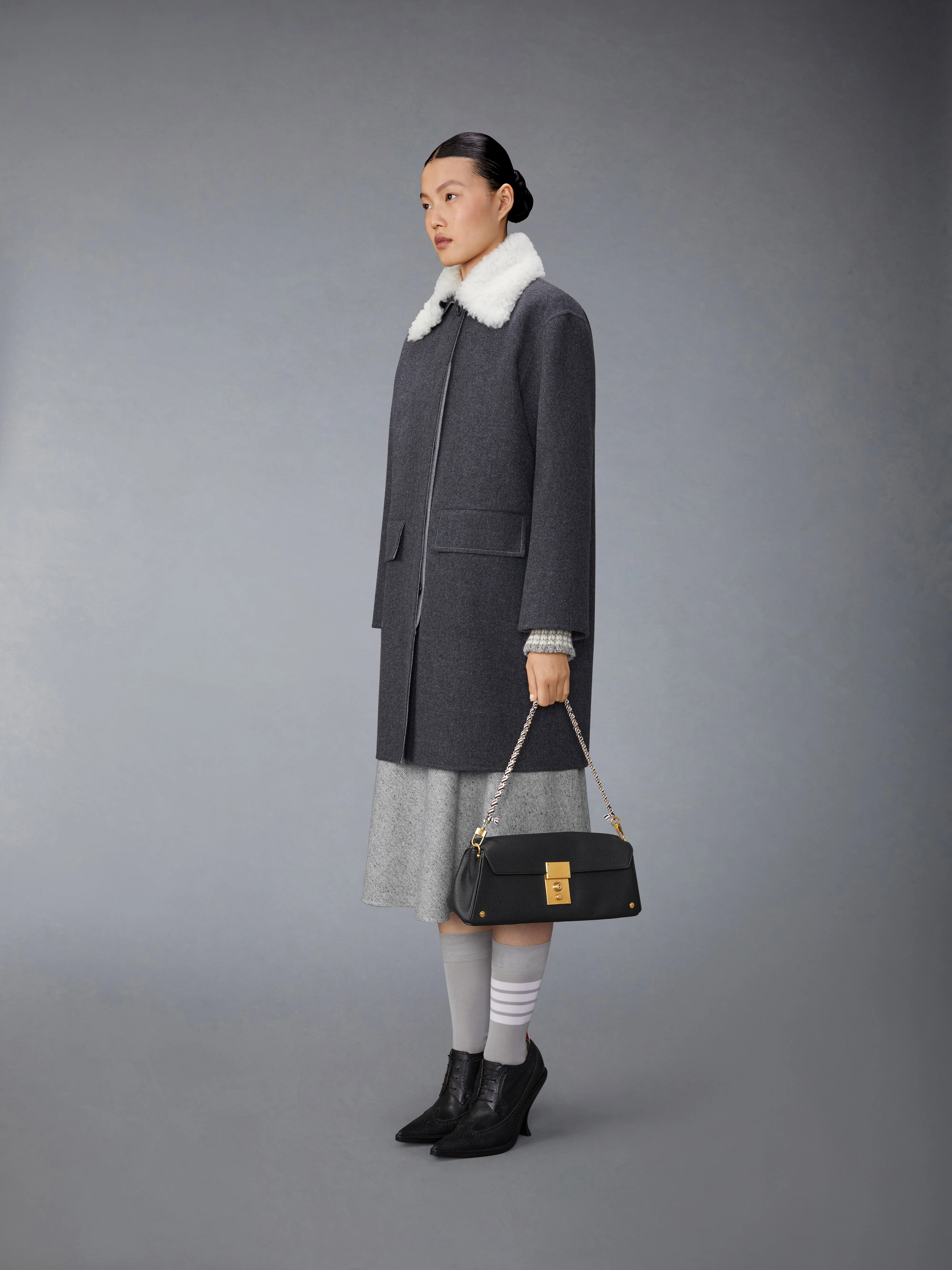 MRS. THOM CLUTCH BAG IN SOFT PEBBLE GRAIN LEATHER - Image 4