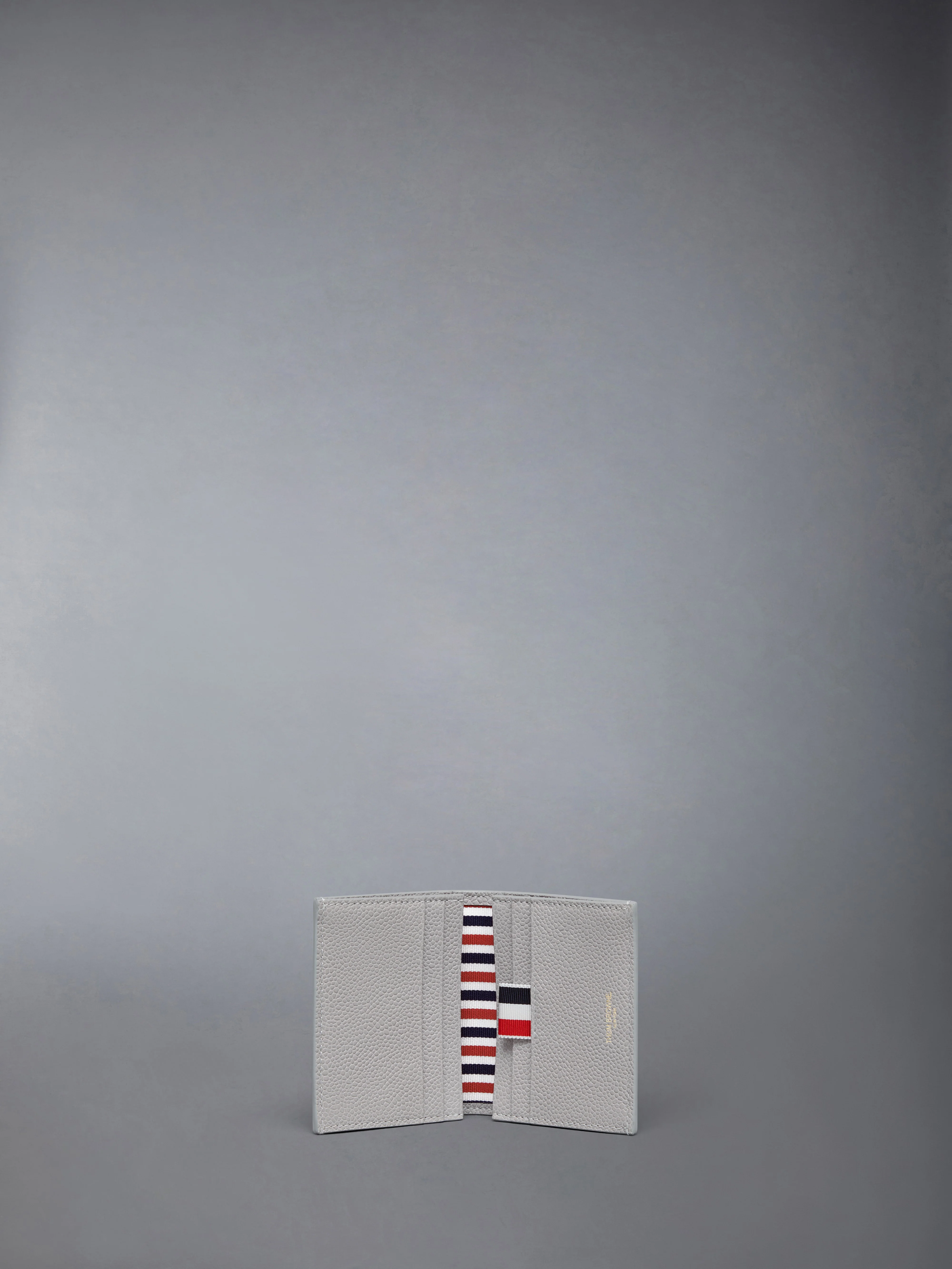 PEBBLE GRAIN 4-BAR DOUBLE CARD HOLDER - Image 3