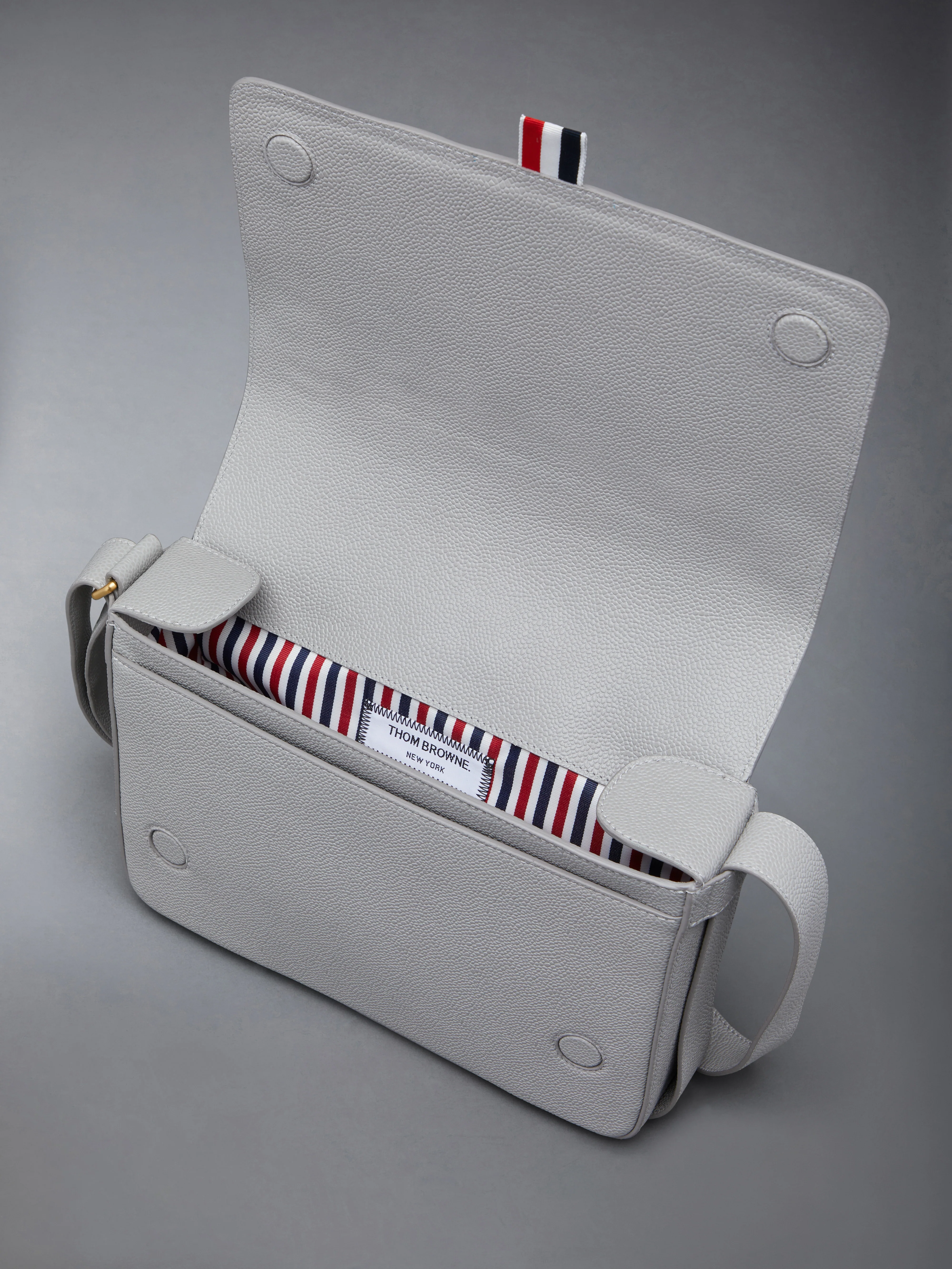 PEBBLE GRAIN 4-BAR REPORTER BAG - Image 5