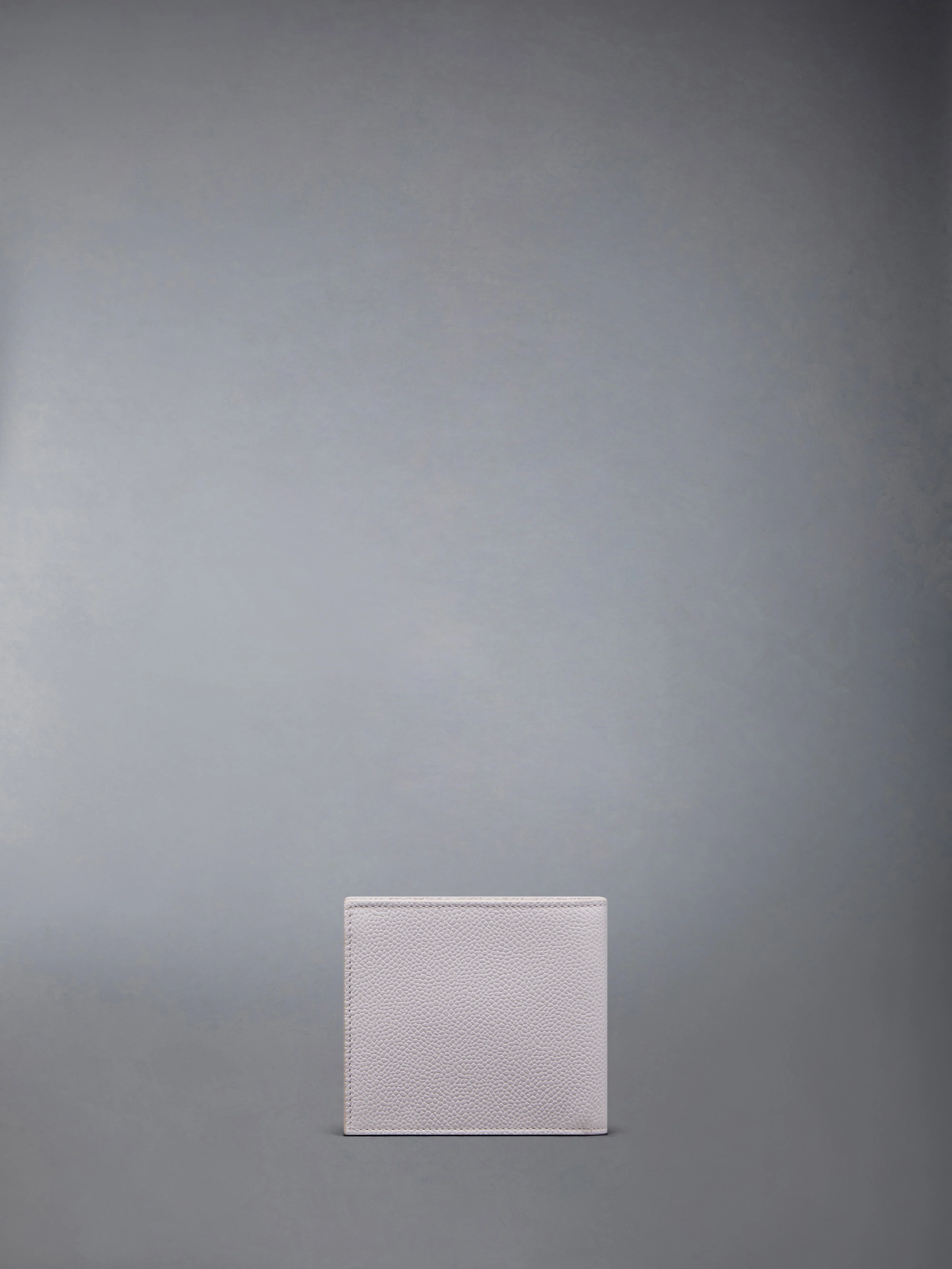 PEBBLE GRAIN BIFOLD - Image 2