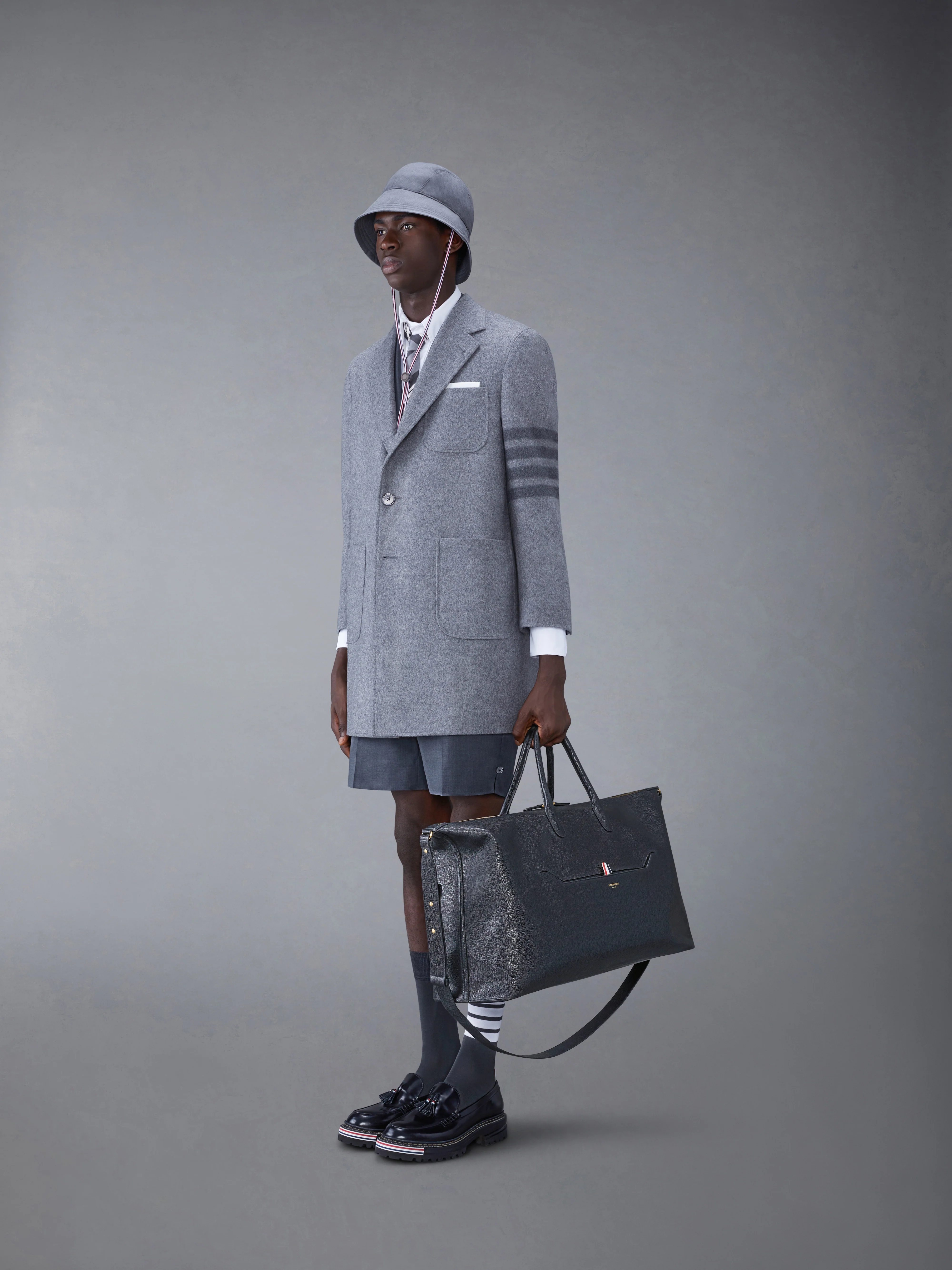 PEBBLE GRAIN DUFFLE - Image 4
