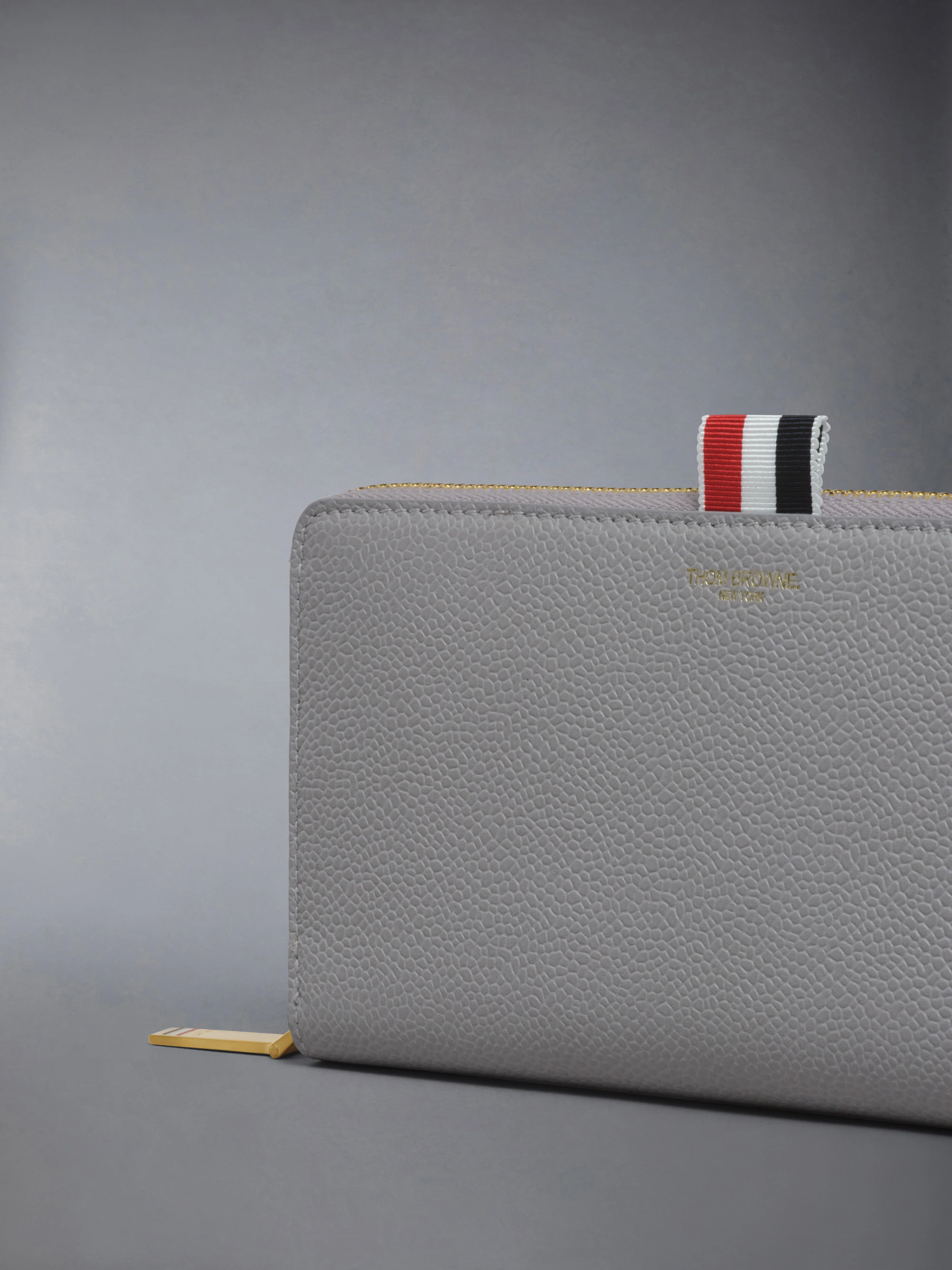 PEBBLE GRAIN LONG ZIP WALLET - Image 4
