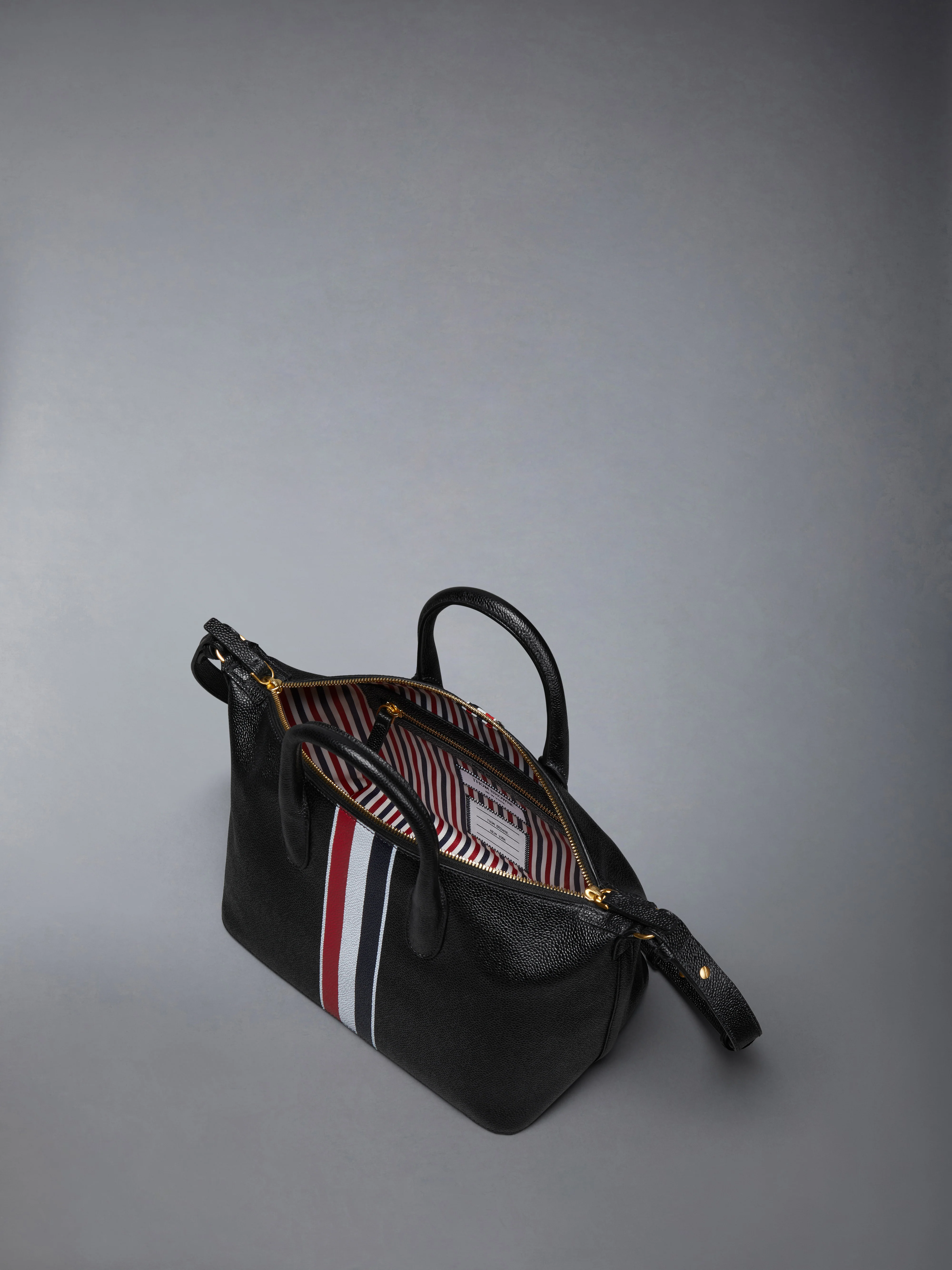 PEBBLE GRAIN SMALL DUFFLE BAG - Image 5