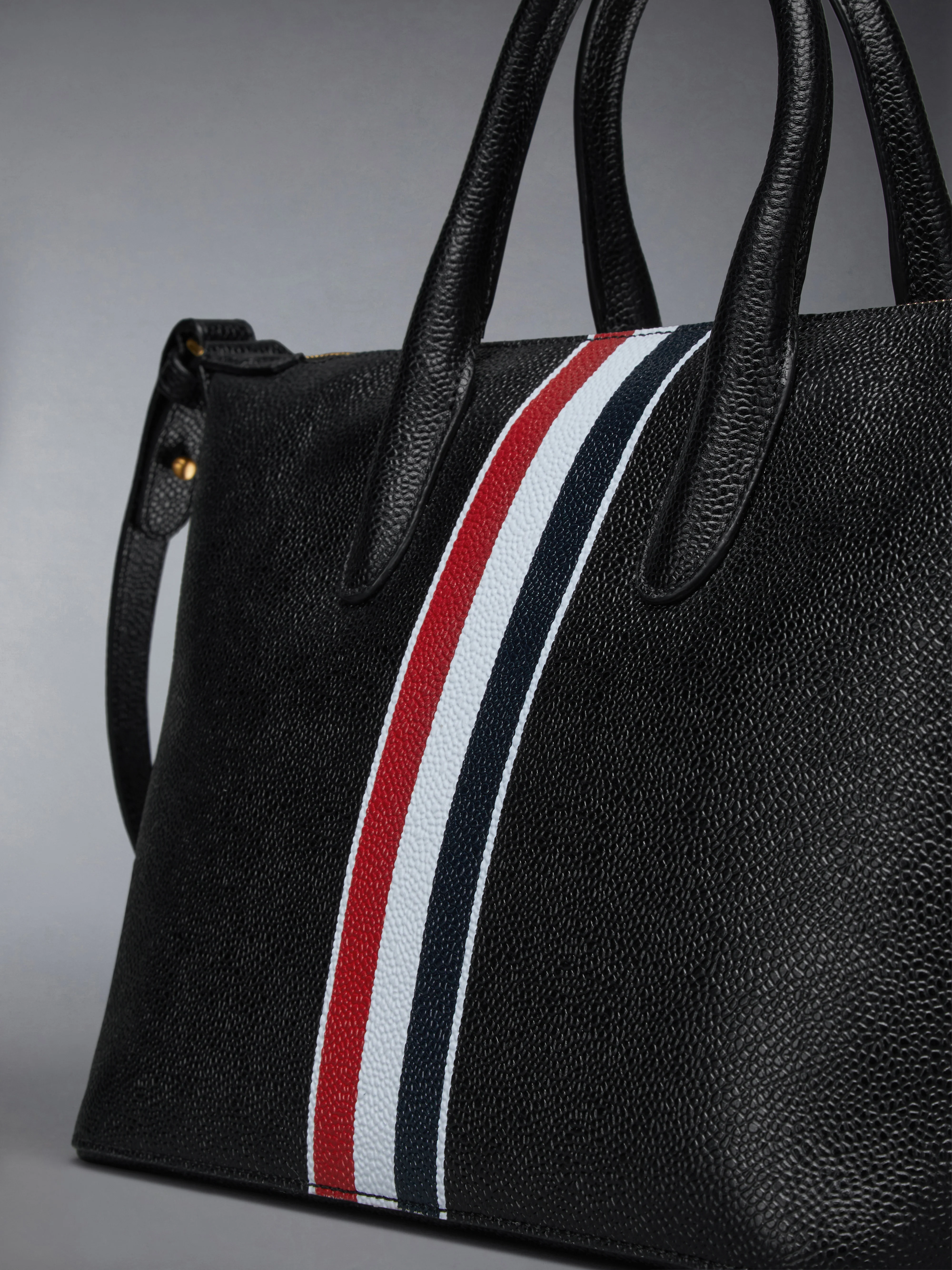 PEBBLE GRAIN SMALL DUFFLE BAG - Image 6