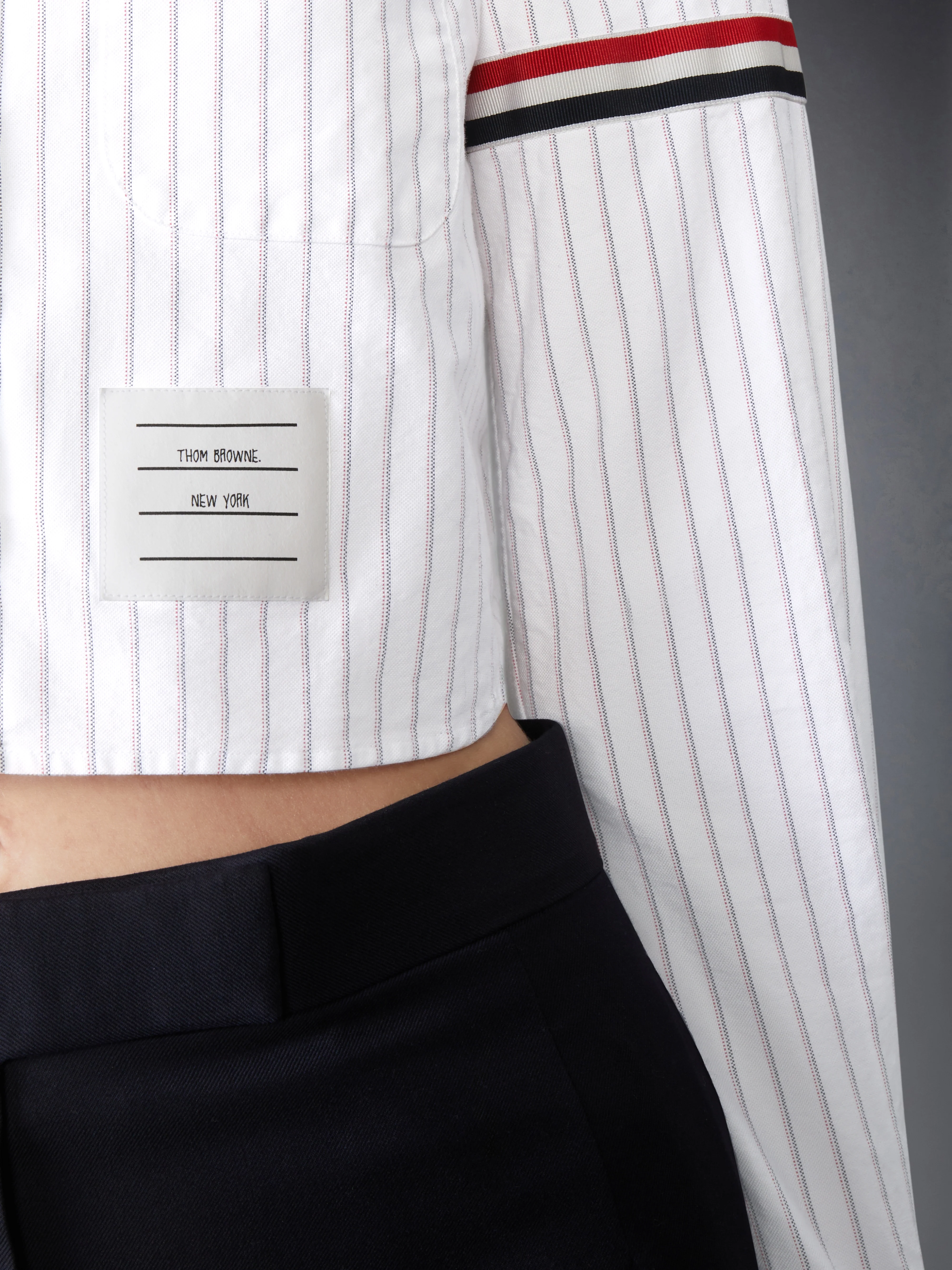 PINSTRIPE ARMBAND CROPPED OXFORD SHIRT - Image 4