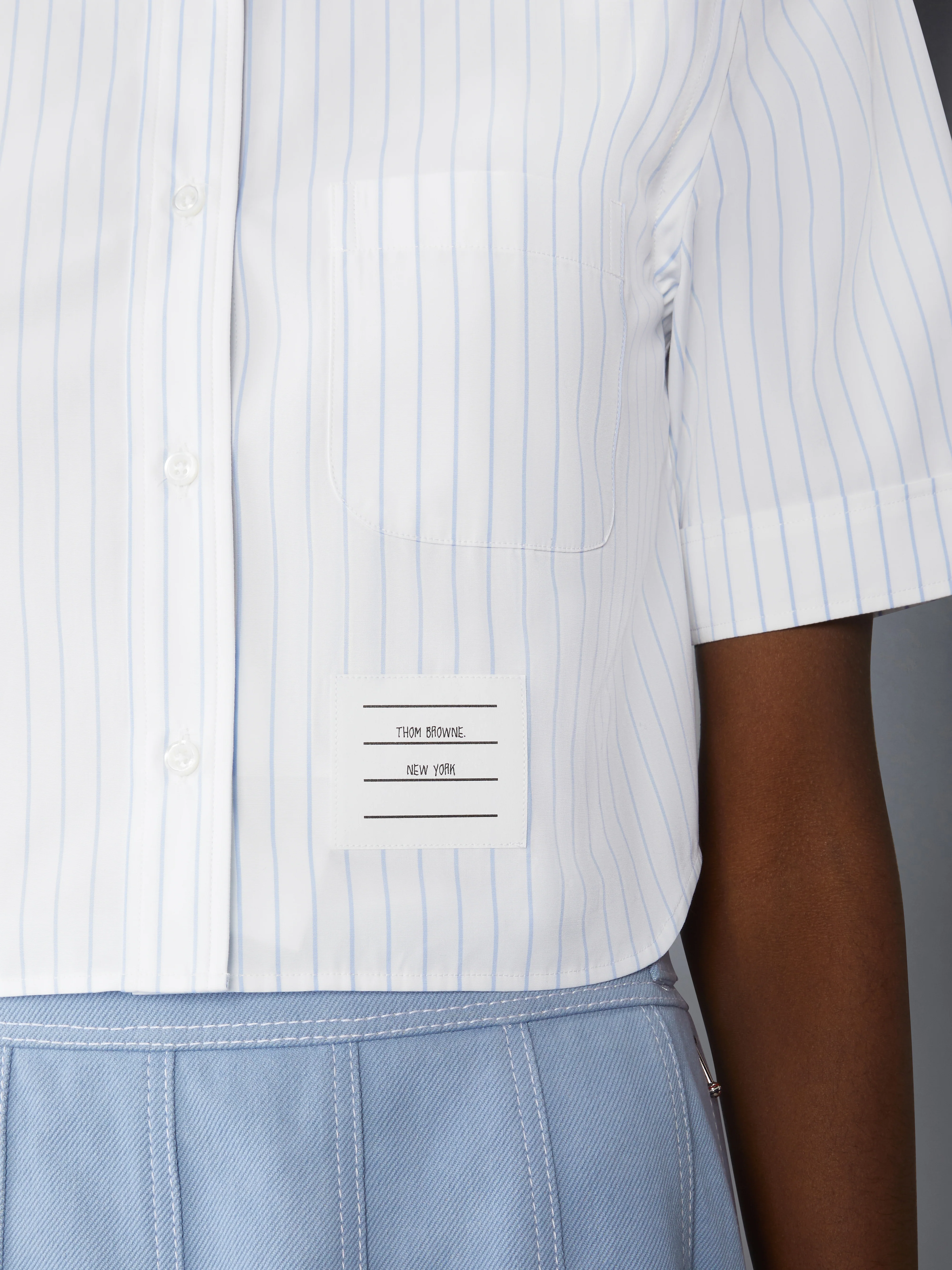 PINSTRIPE POPLIN CROPPED SHORT SLEEVE SHIRT - Image 4