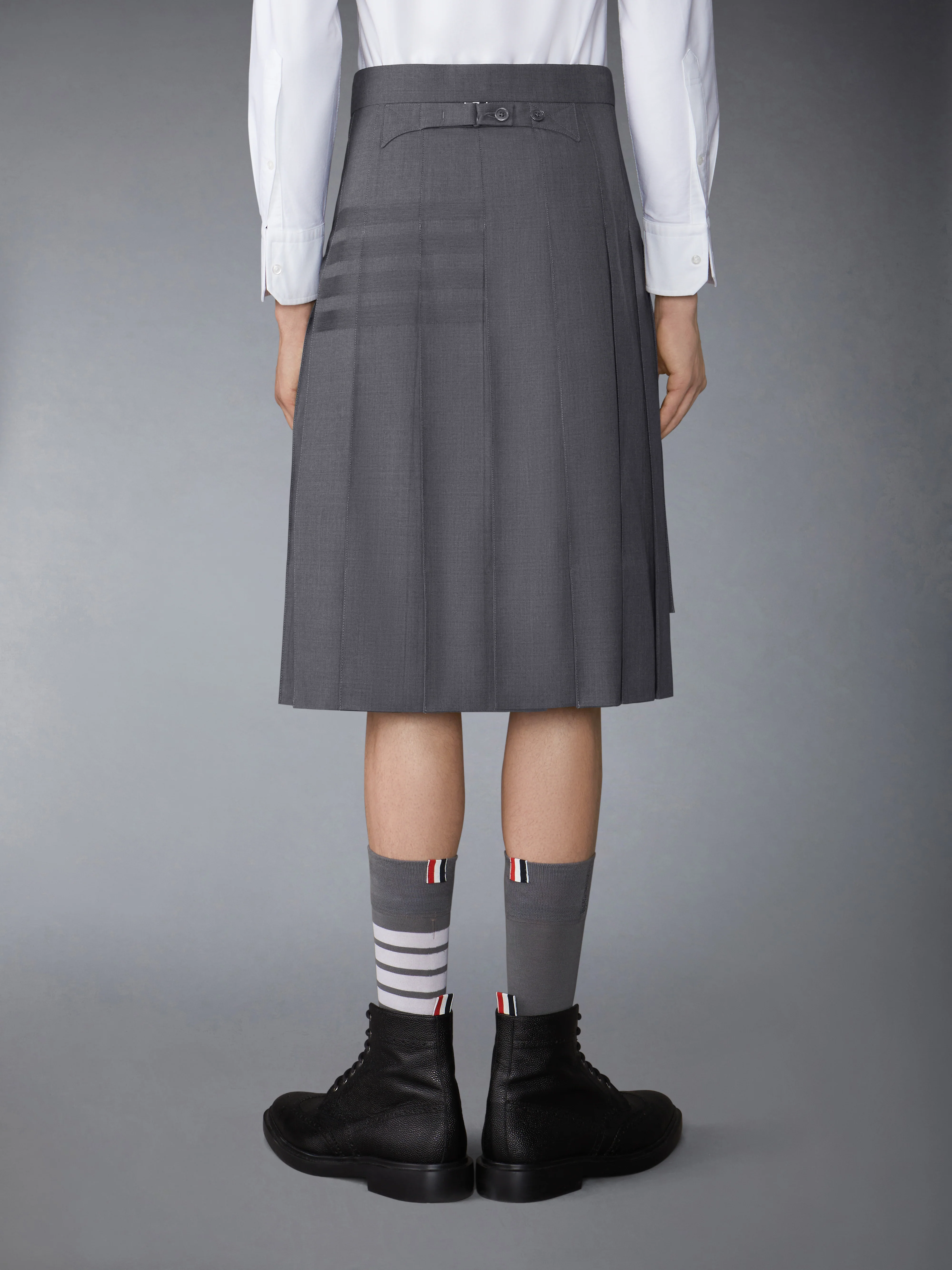 PLAIN WEAVE 4-BAR BACKSTRAP PLEATED SKIRT - Image 3