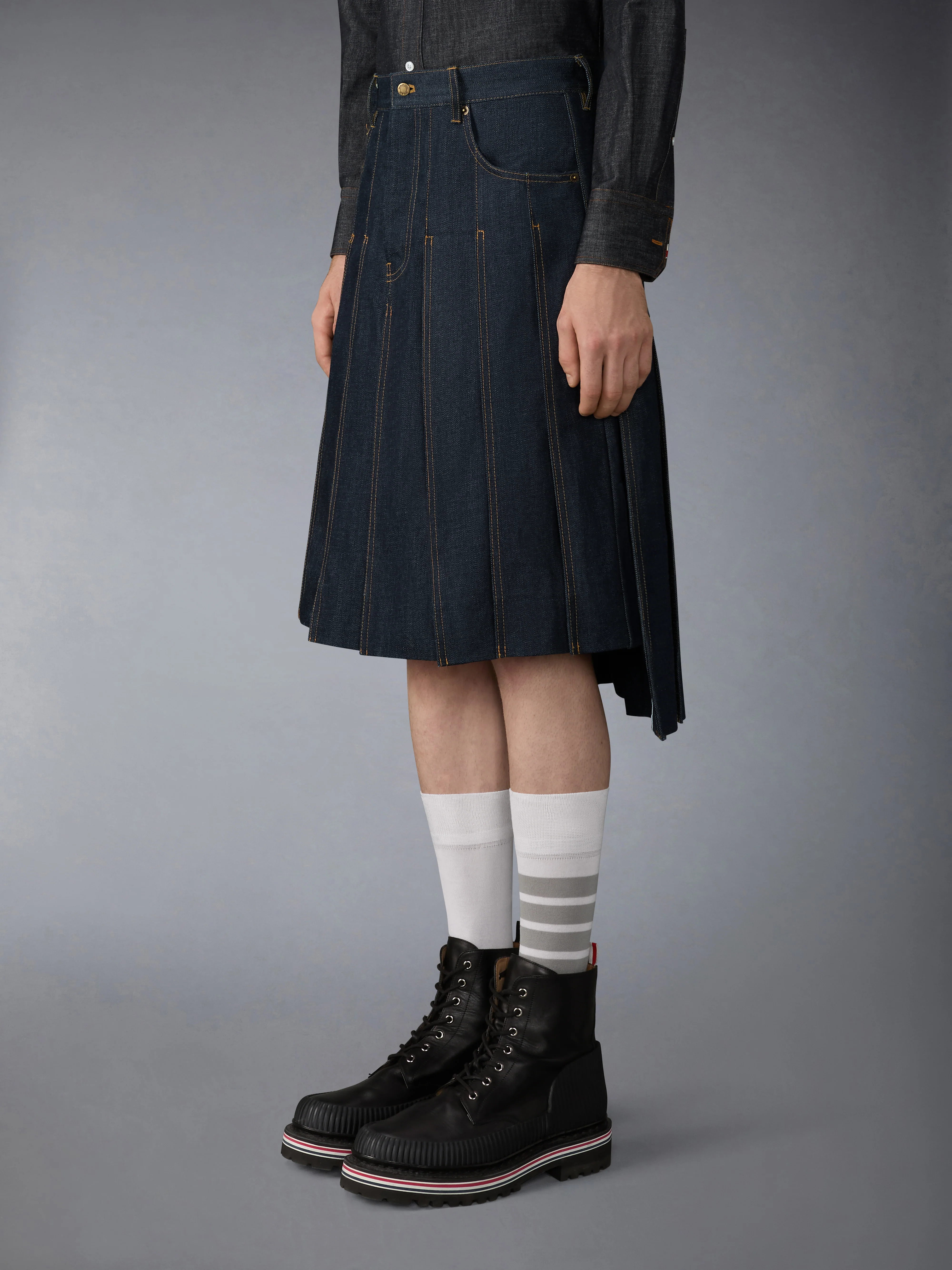 SELVEDGE DENIM BACKSTRAP PLEATED SKIRT - Image 2