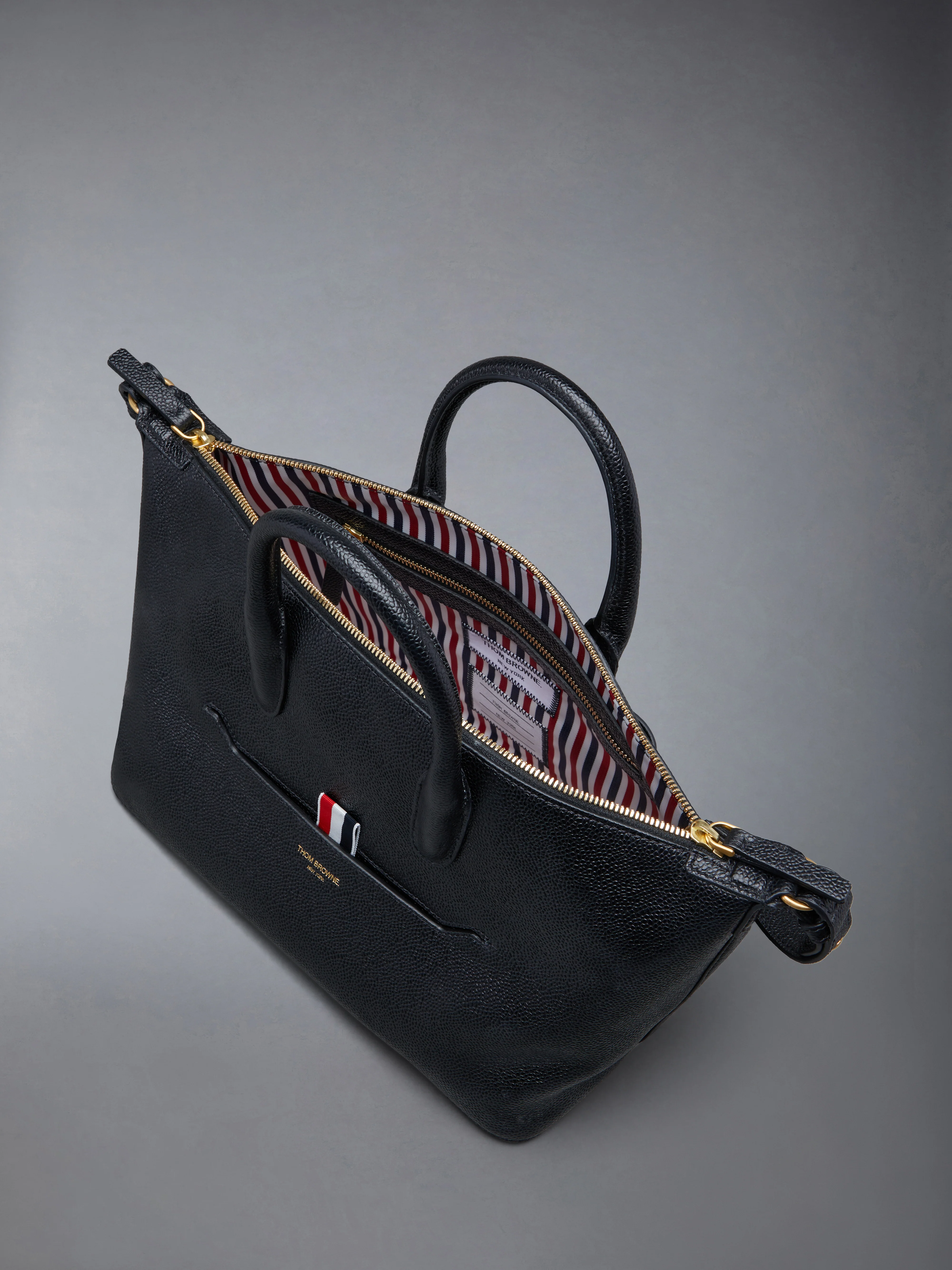 SOFT PEBBLE GRAIN SMALL DUFFLE - Image 5