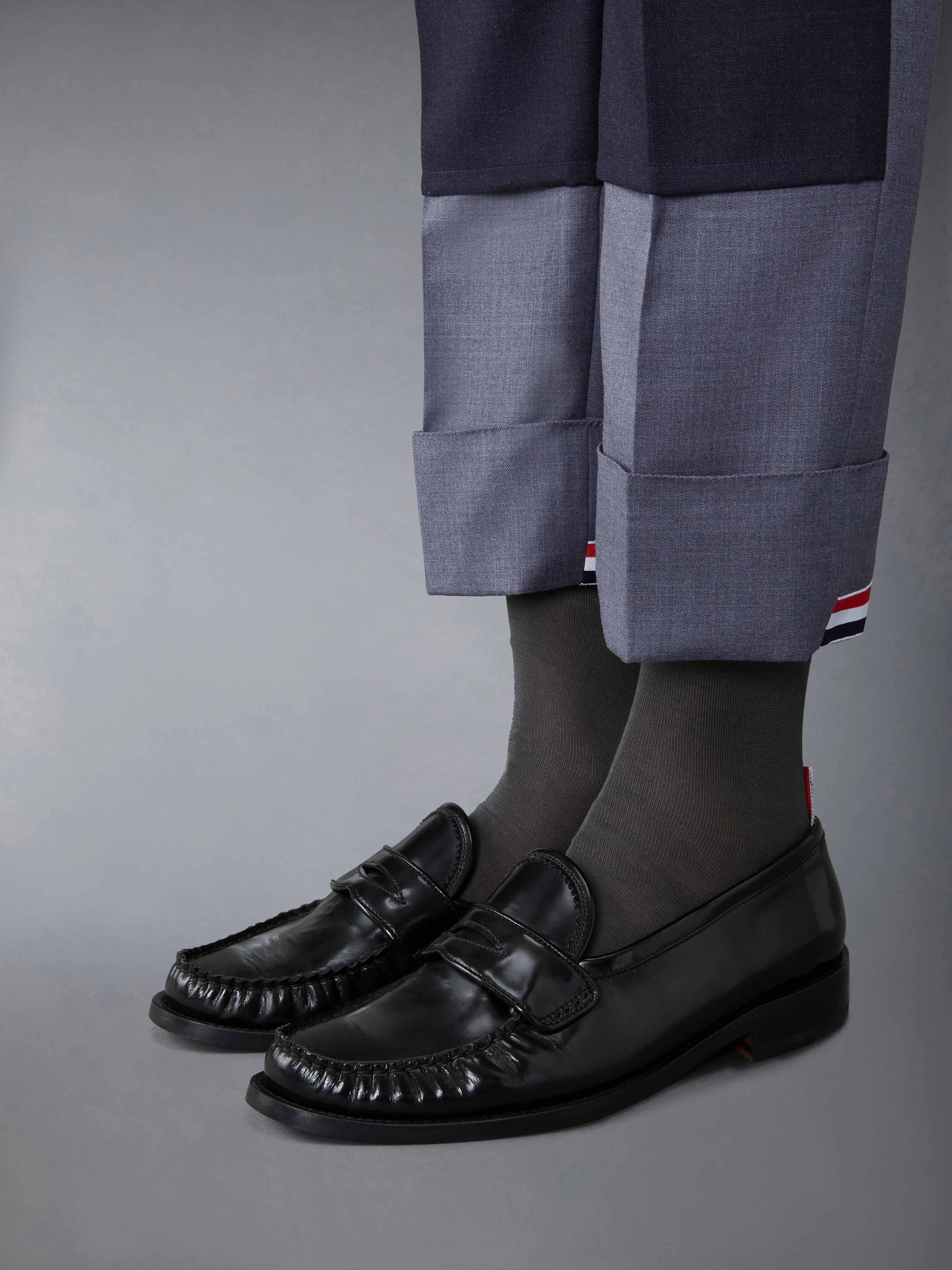 SOFT SPAZZOLATO LEATHER SOLE PLEATED VARSITY LOAFER - Image 4