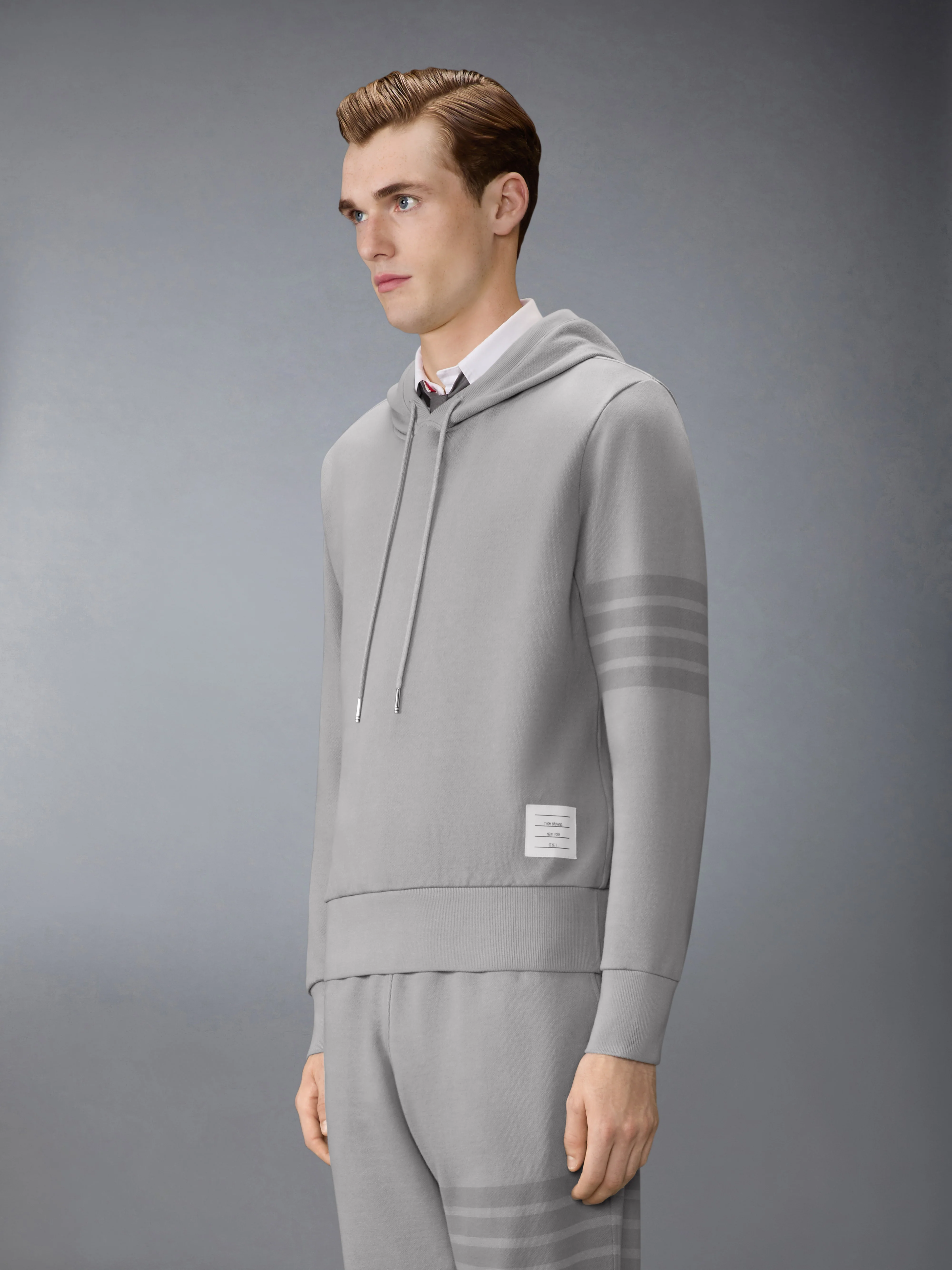 SOLID LOOPBACK 4-BAR HOODIE - Image 4