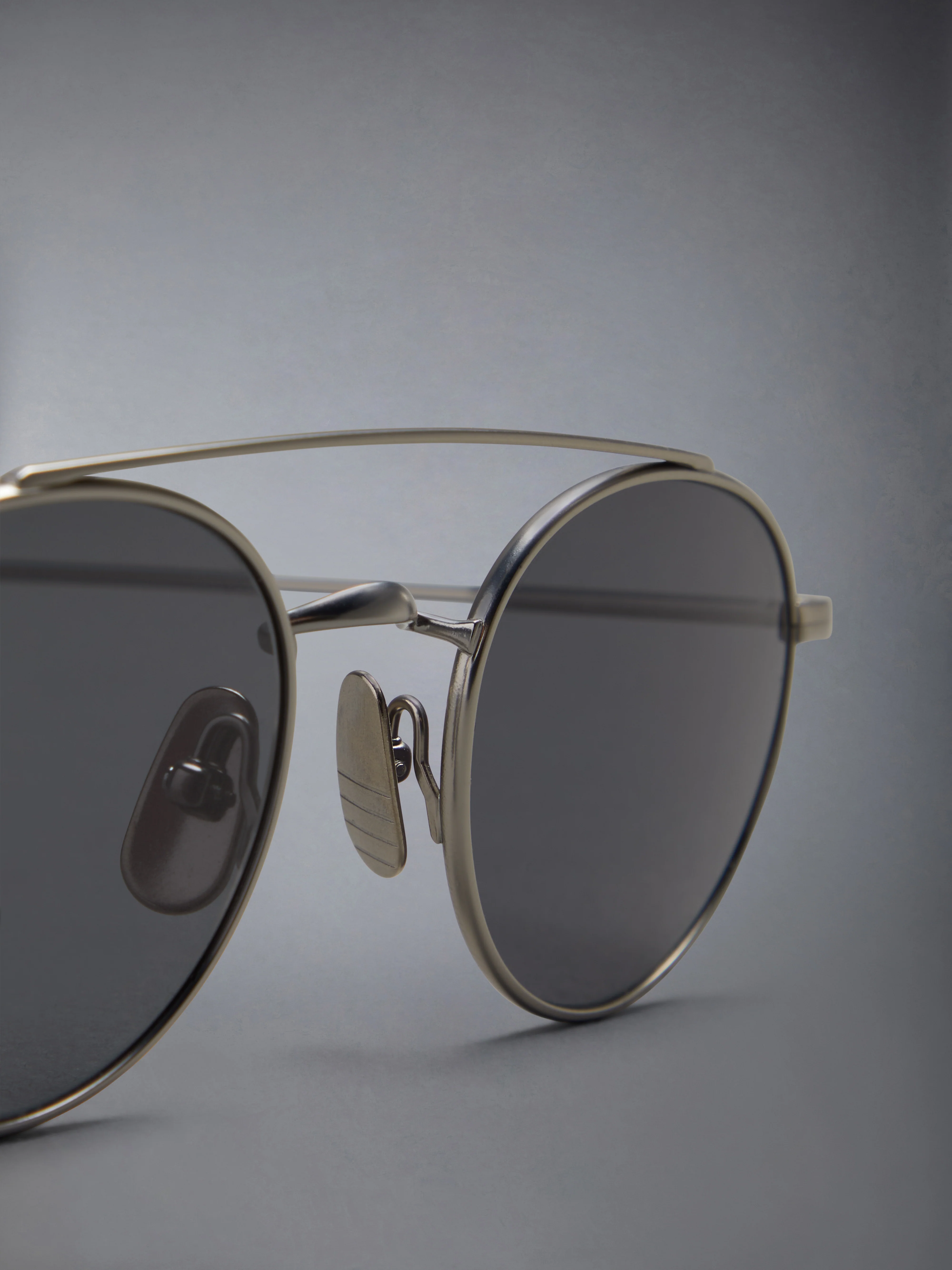TITANIUM OVAL SUNGLASSES - Image 7