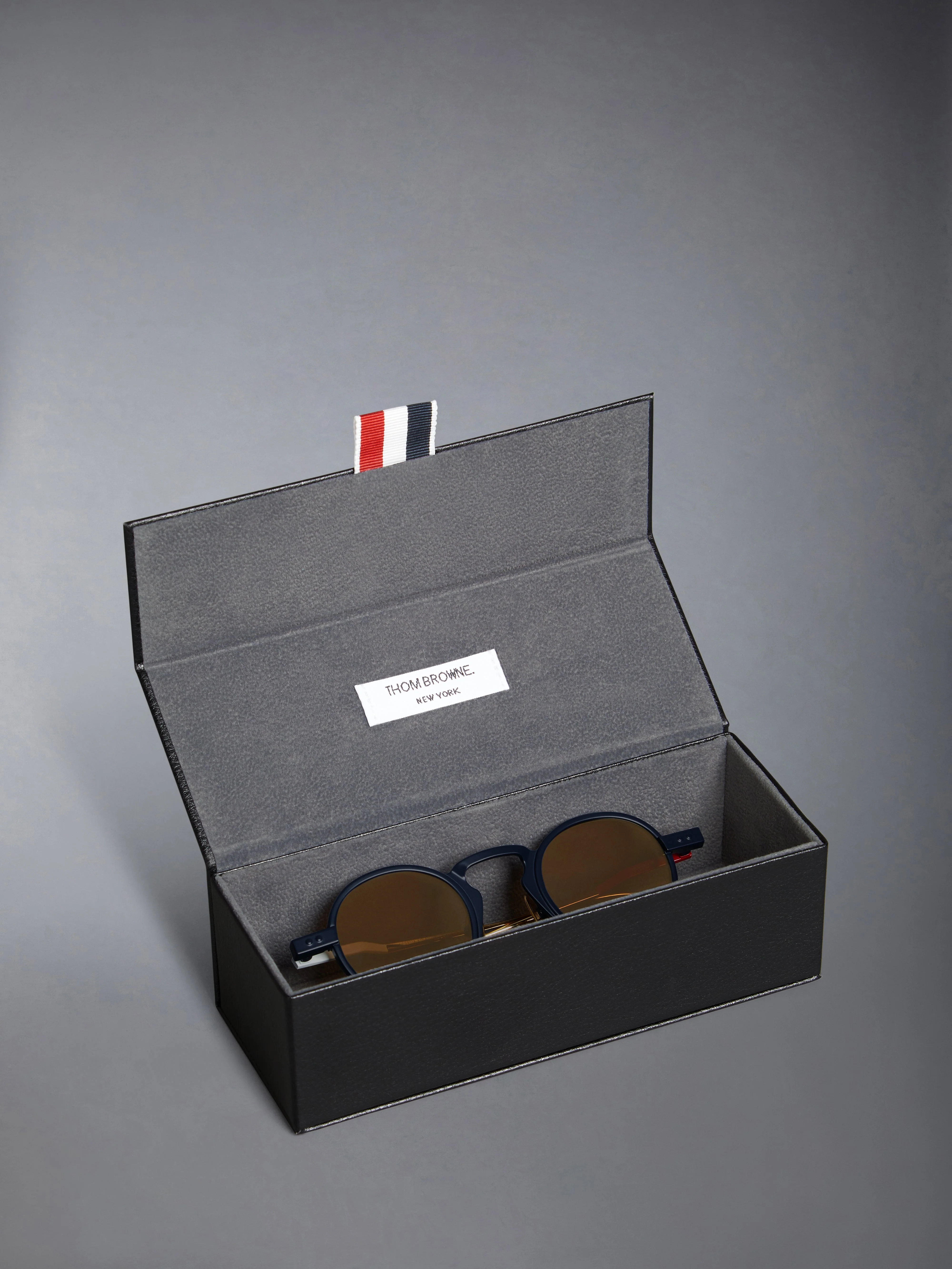 TITANIUM ROUND SUNGLASSES - Image 4