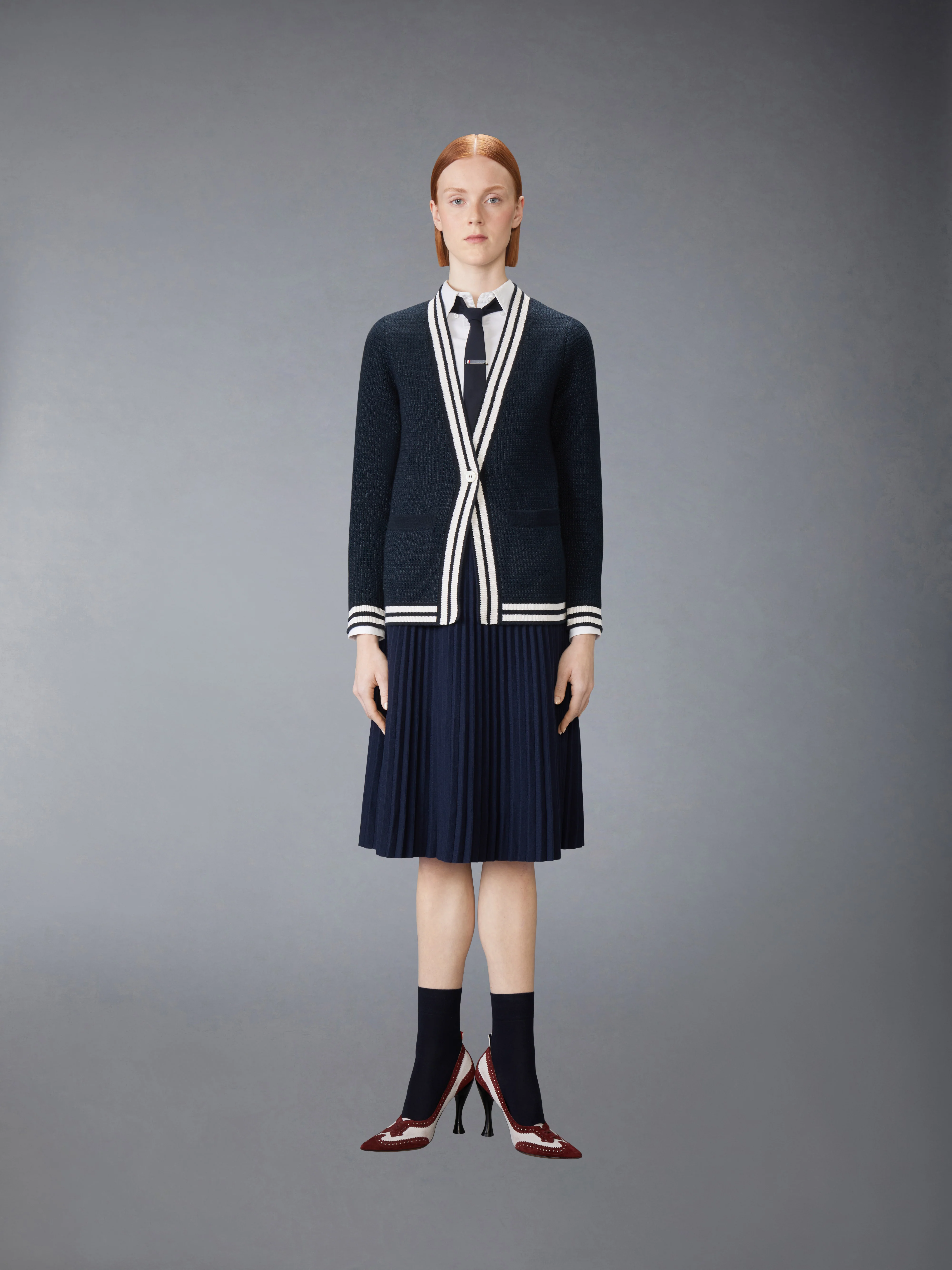 TUCK STITCH SILK CASHMERE & WOOL V NECK CARDIGAN - Image 3